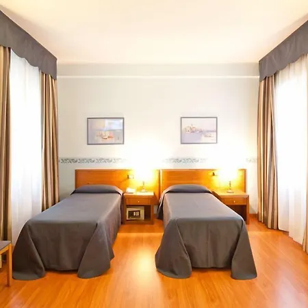 Terminus & Plaza Hotel 3*