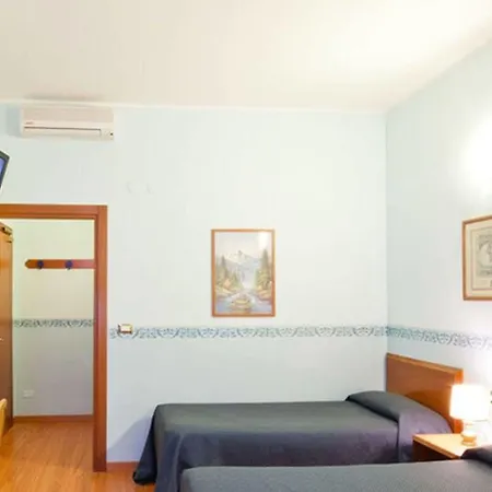 Terminus & Plaza Hotel 3*