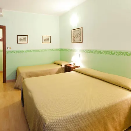 Terminus & Plaza Hotel 3*