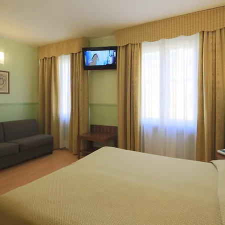 Hotel Terminus & Plaza 3*