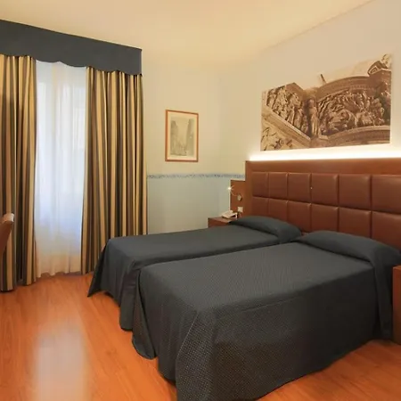 Terminus & Plaza Hotel 3*