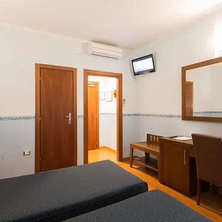 Terminus & Plaza Hotel