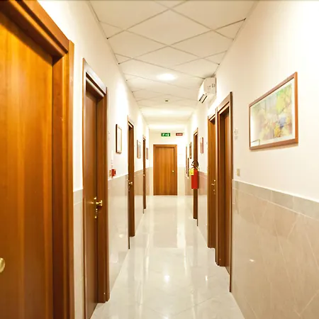 Terminus & Plaza Hotel